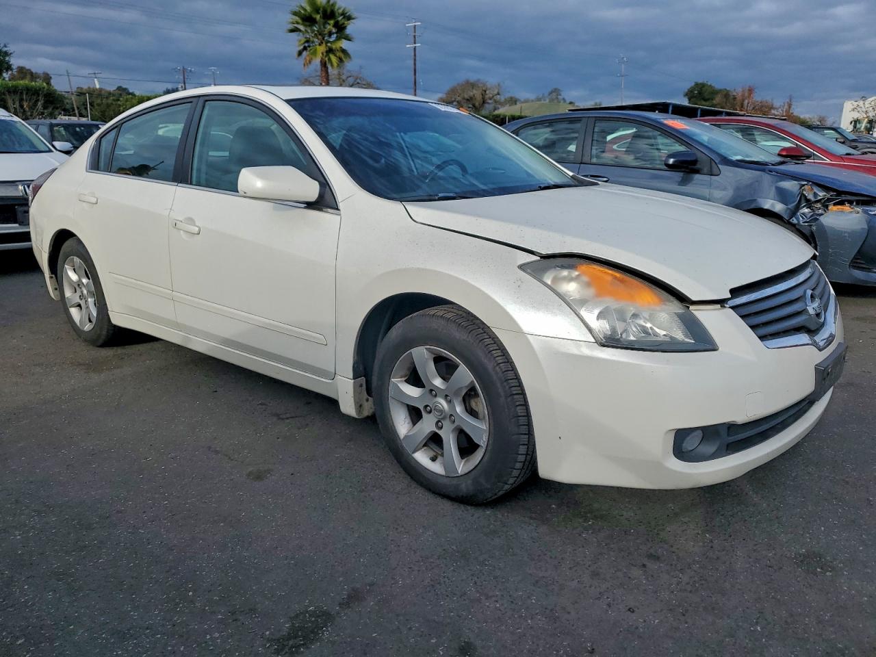Nissan Altima 2.5 Image 4