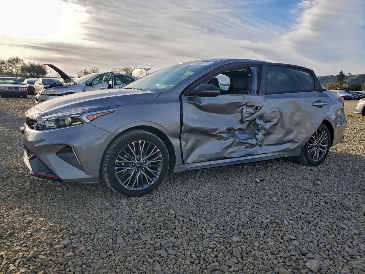 Kia Forte Gt Line Image 1