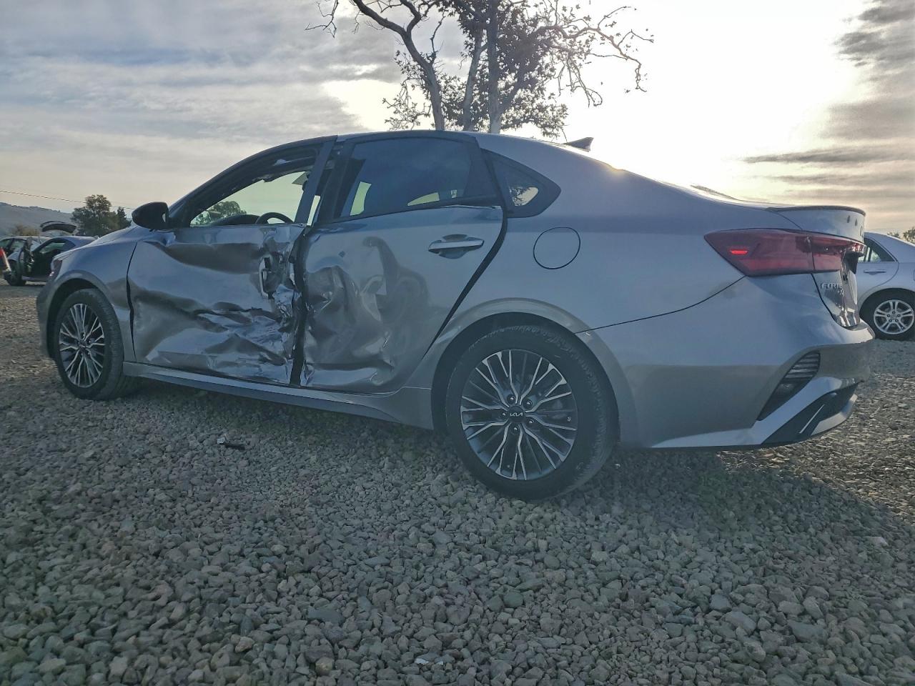 Kia Forte Gt Line Image 2