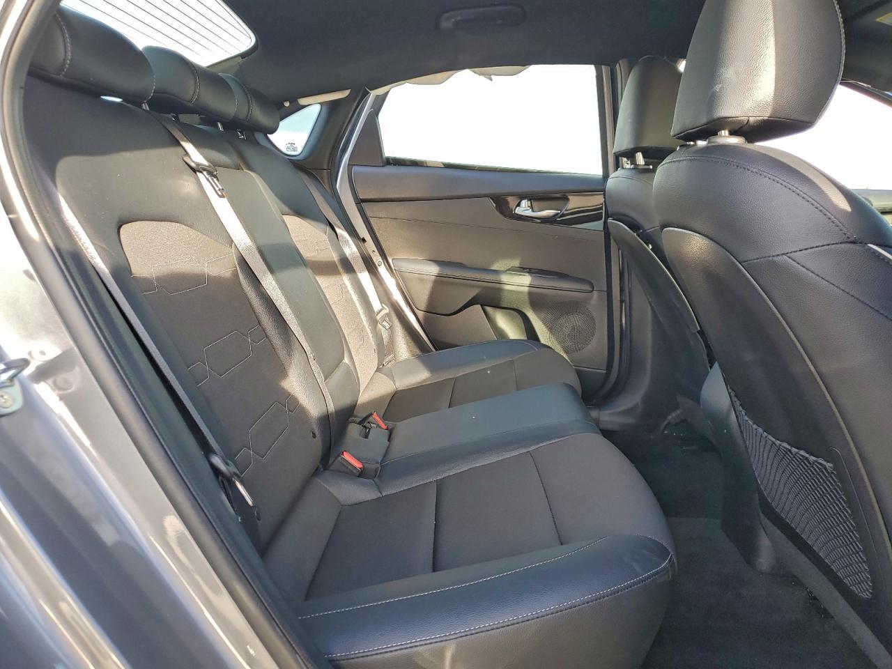 Kia Forte Gt Line Image 7