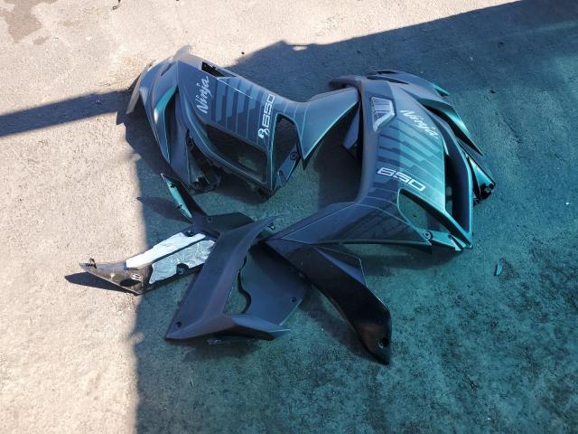 Kawasaki Ex650 P P Image 10