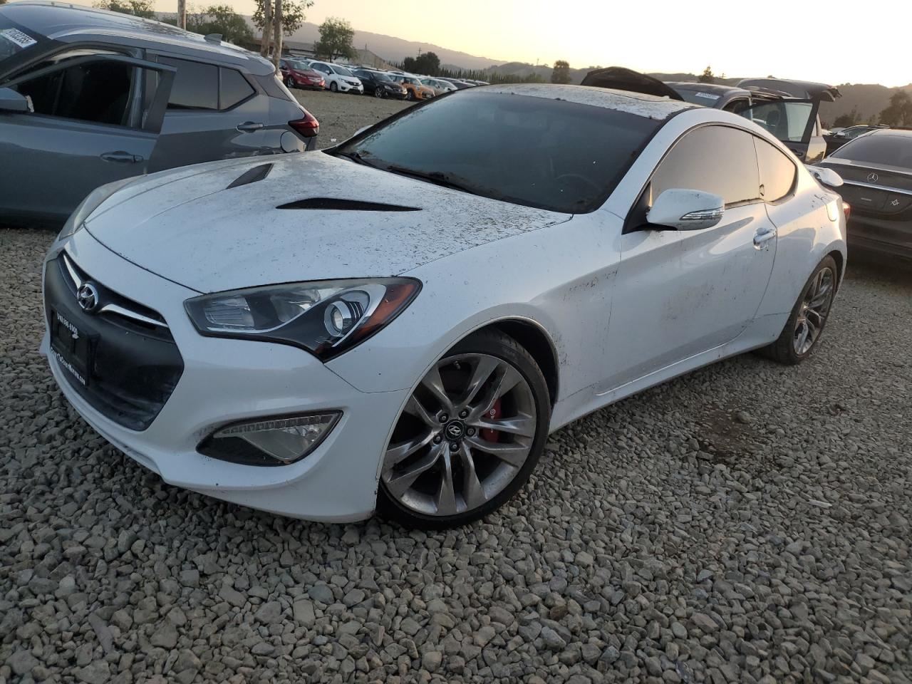 Hyundai Genesis 3.8 R-spec Image 1