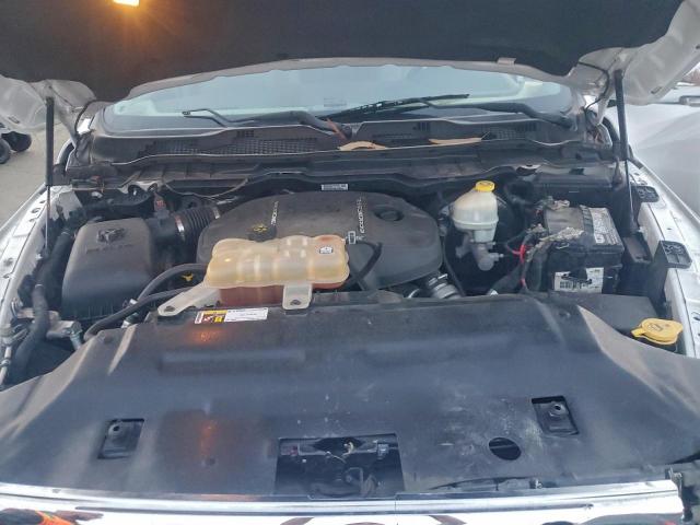 Ram 1500 Laramie Image 11