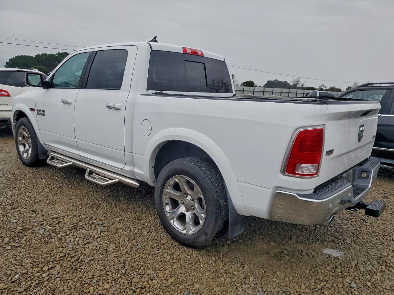 Ram 1500 Laramie Image 3