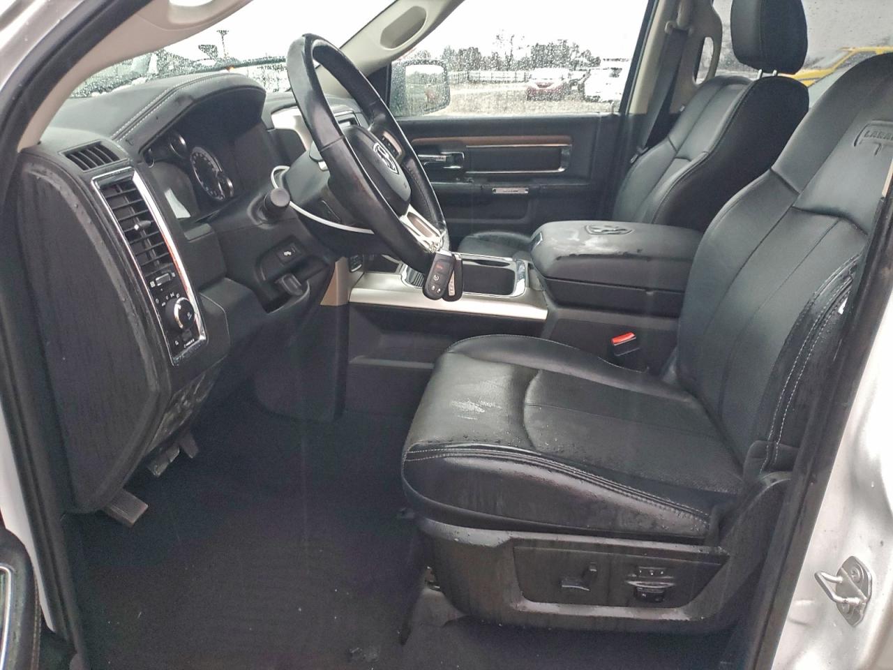 Ram 1500 Laramie Image 5