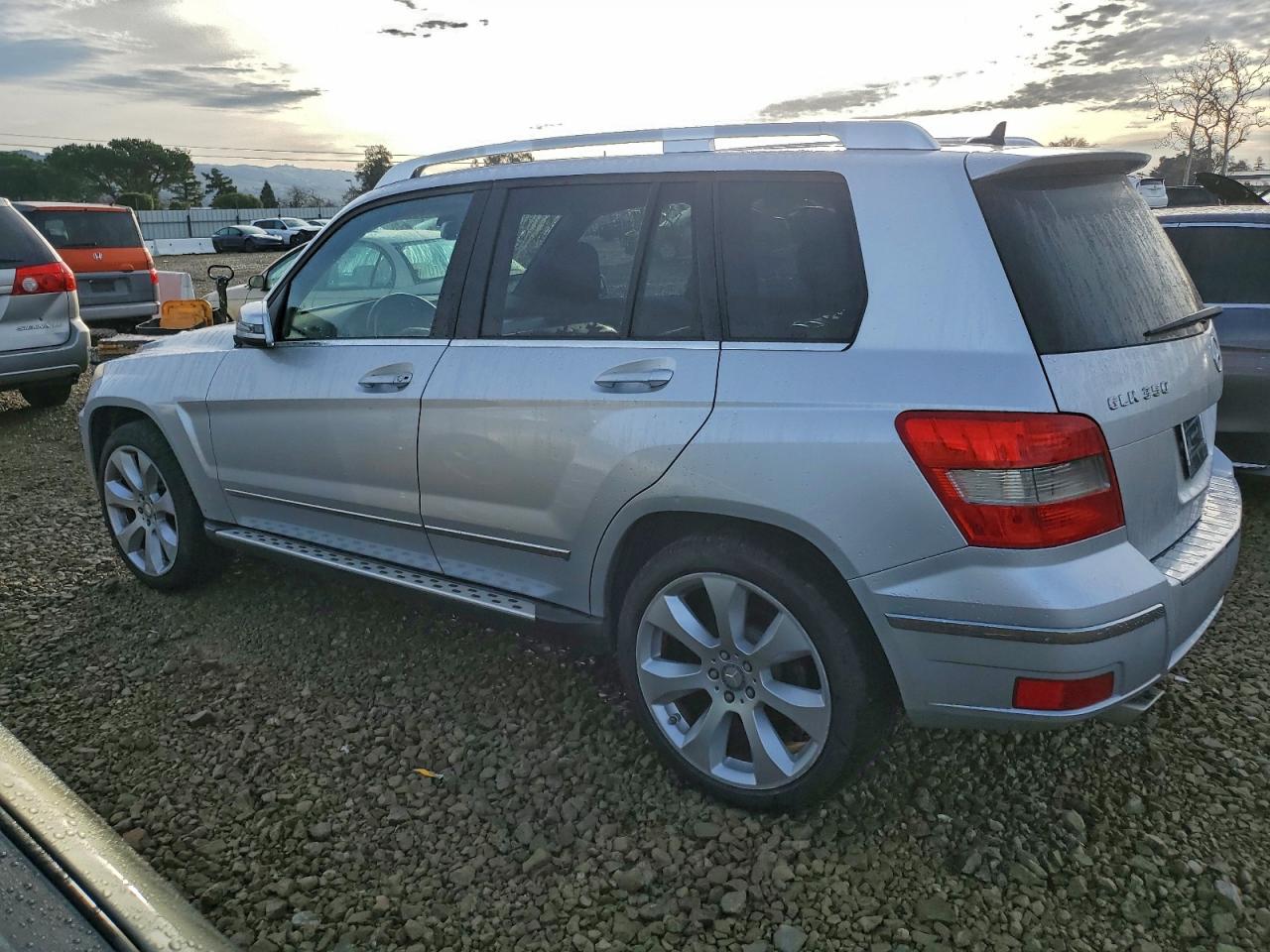 Mercedes-Benz GLK 350 4matic Image 2