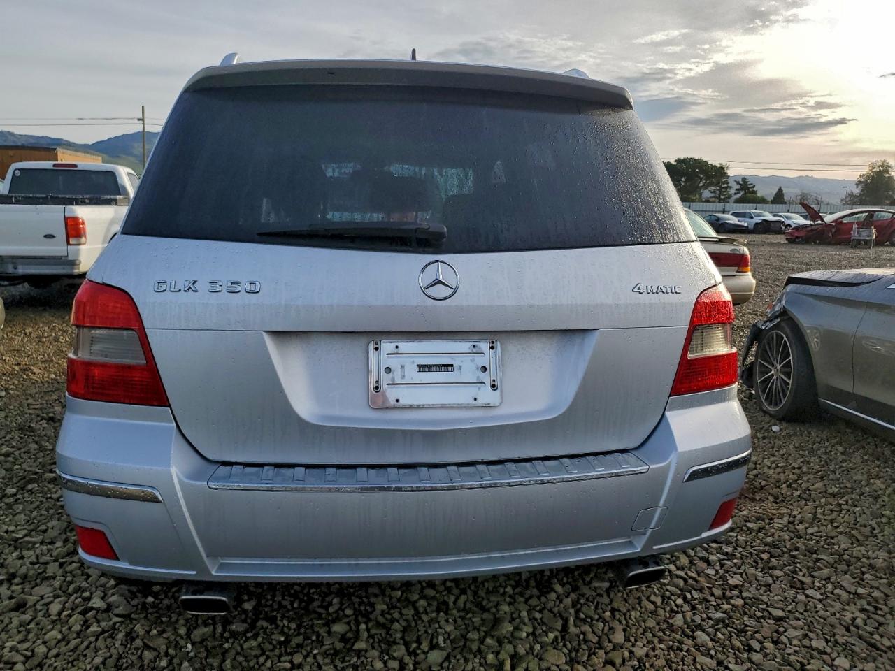 Mercedes-Benz GLK 350 4matic Image 13
