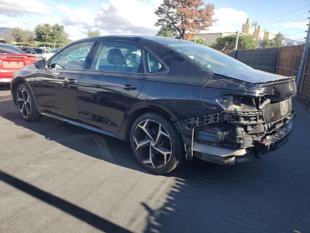 Volkswagen Passat R-line Image 11