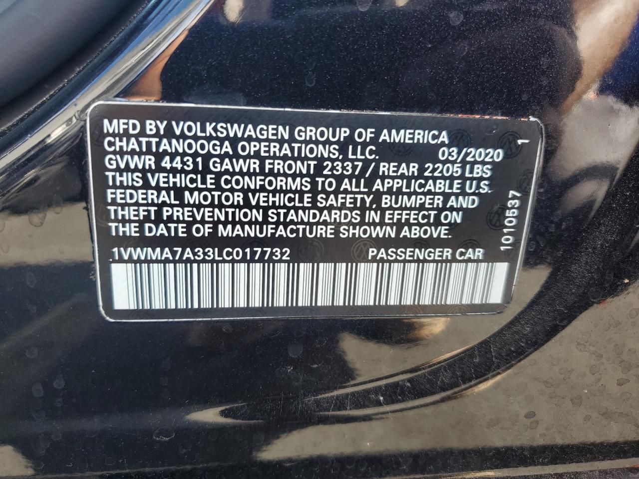 Volkswagen Passat R-line Image 9