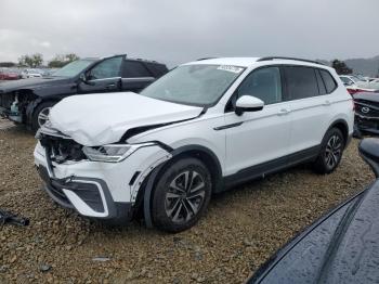  Salvage Volkswagen Tiguan