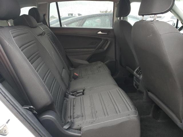 Volkswagen Tiguan S Image 8