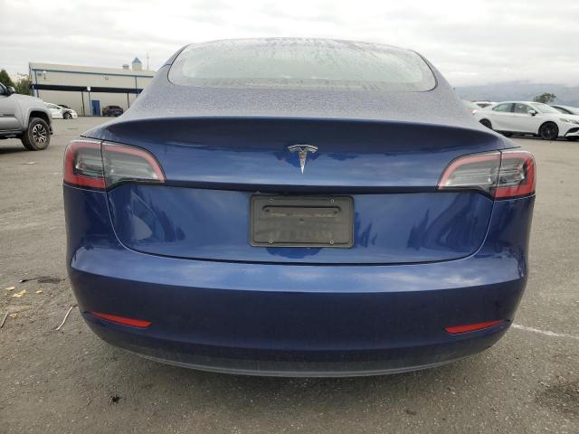 Tesla Model 3 Image 4