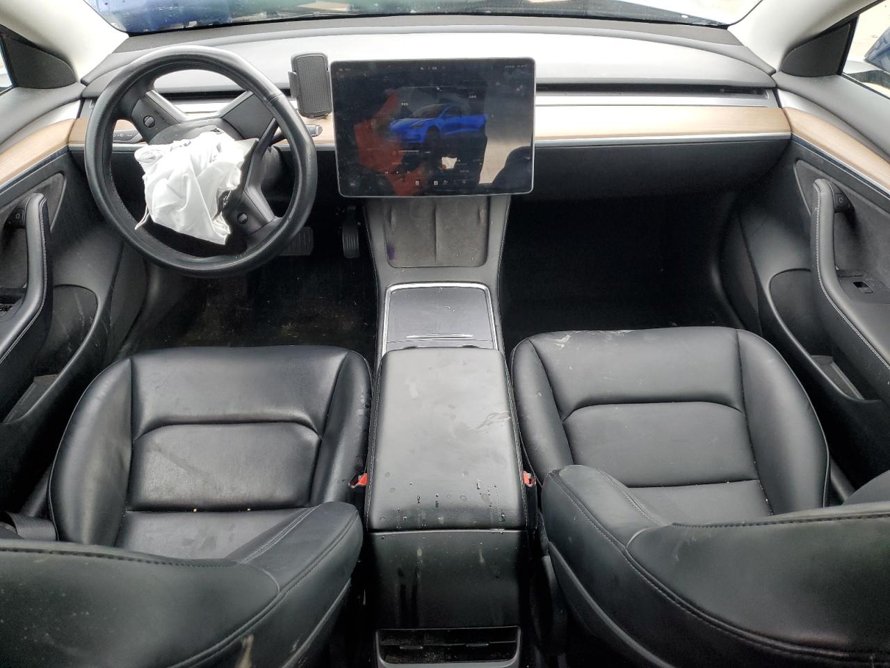 Tesla Model 3 Image 3