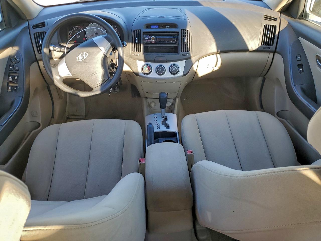 Hyundai ELANTRA Gls Image 11