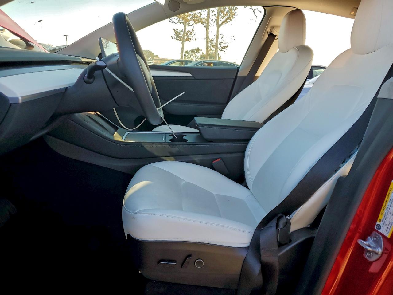 Tesla Model Y Image 7