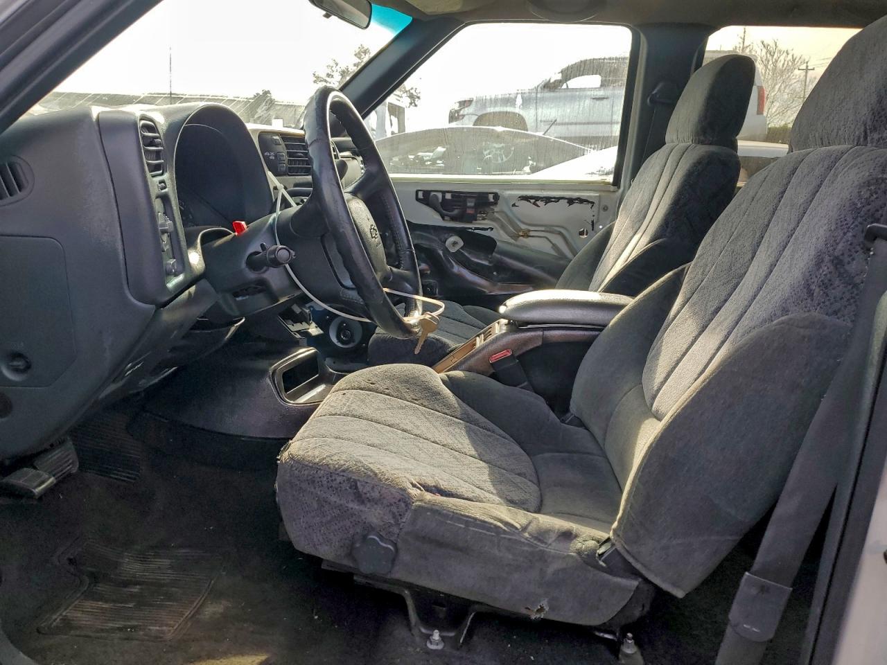 Chevrolet S-10 S10 Image 5