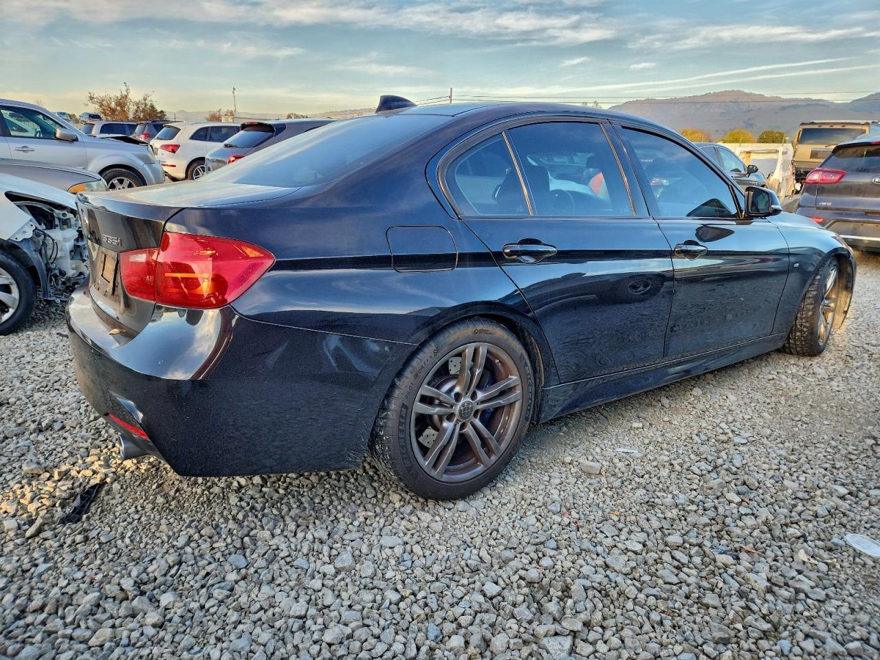 BMW 3 Series Xi Image 2