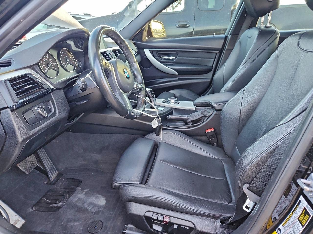 BMW 3 Series Xi Image 4