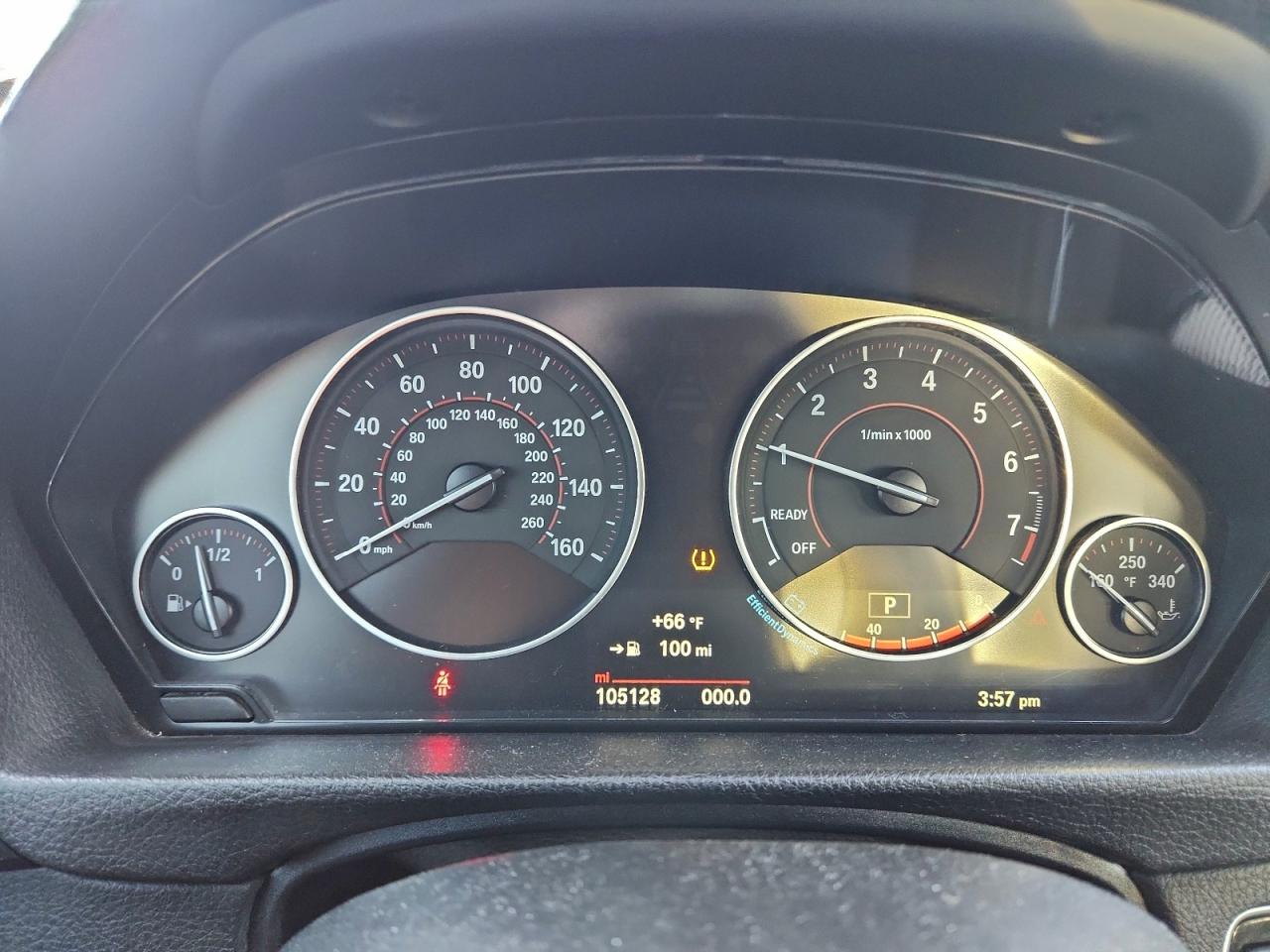 BMW 3 Series Xi Image 12