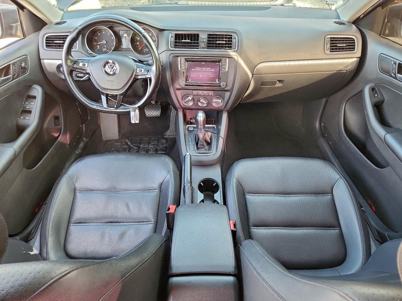 Volkswagen Jetta Se Image 4