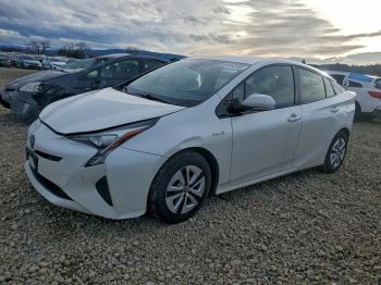  Salvage Toyota Prius