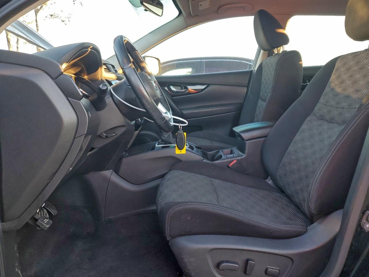 Nissan Rogue S Image 13