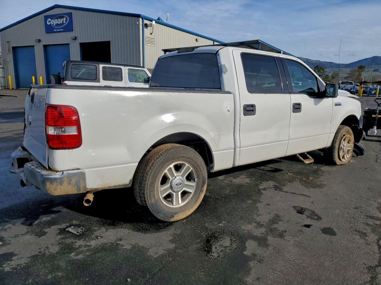 Ford F-150 Supercrew Image 6