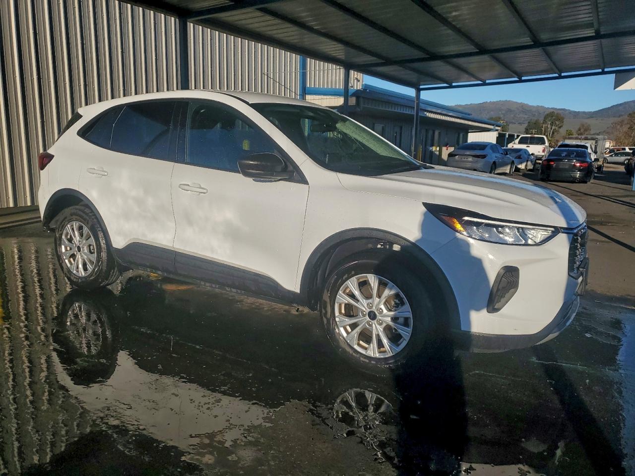 Ford Escape Active Image 3