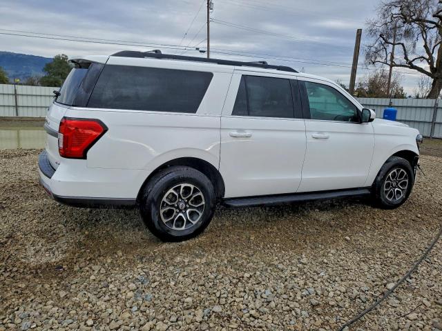 Ford Expedition Max Xlt Image 3