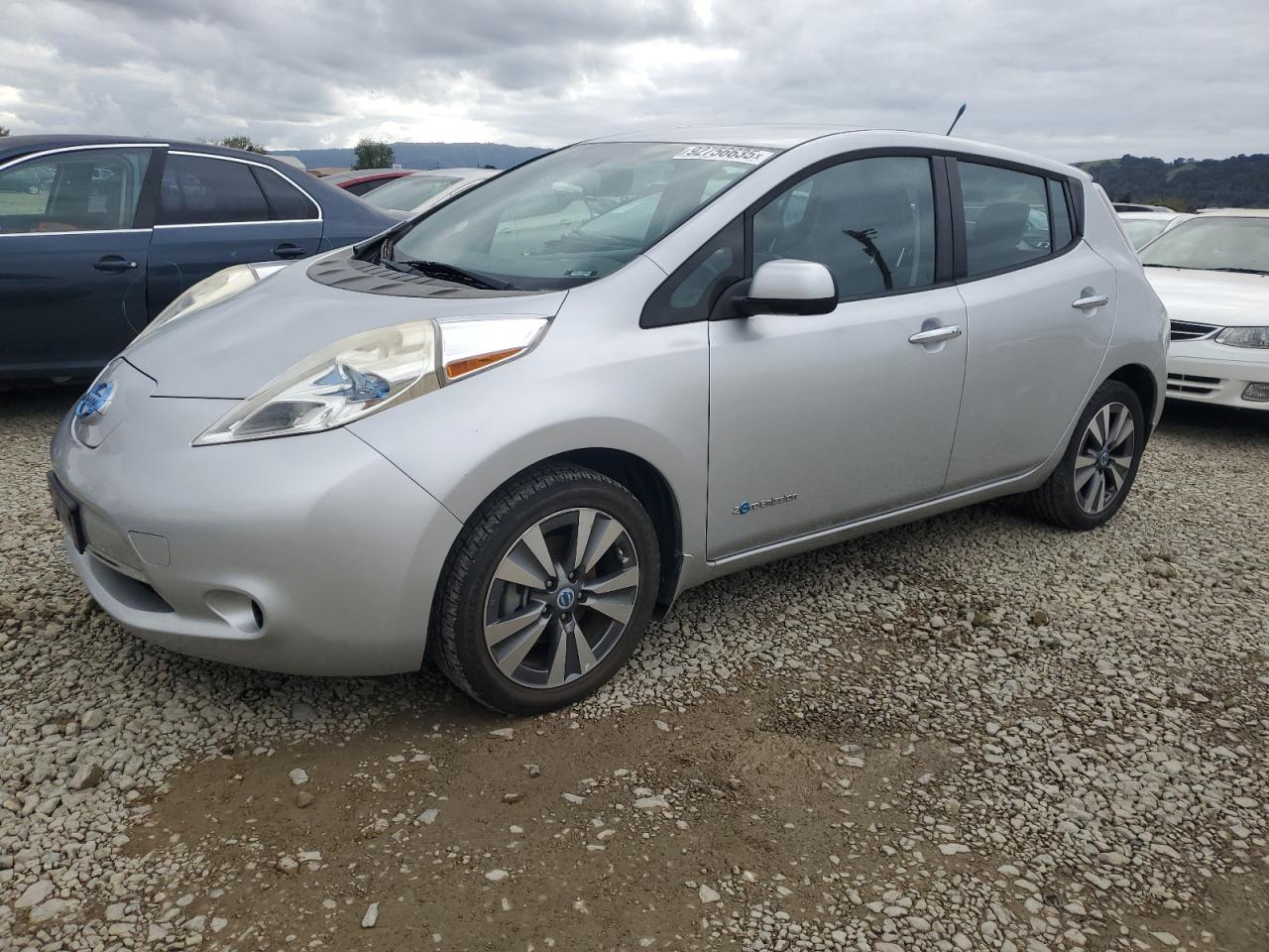 Nissan LEAF S Image 1