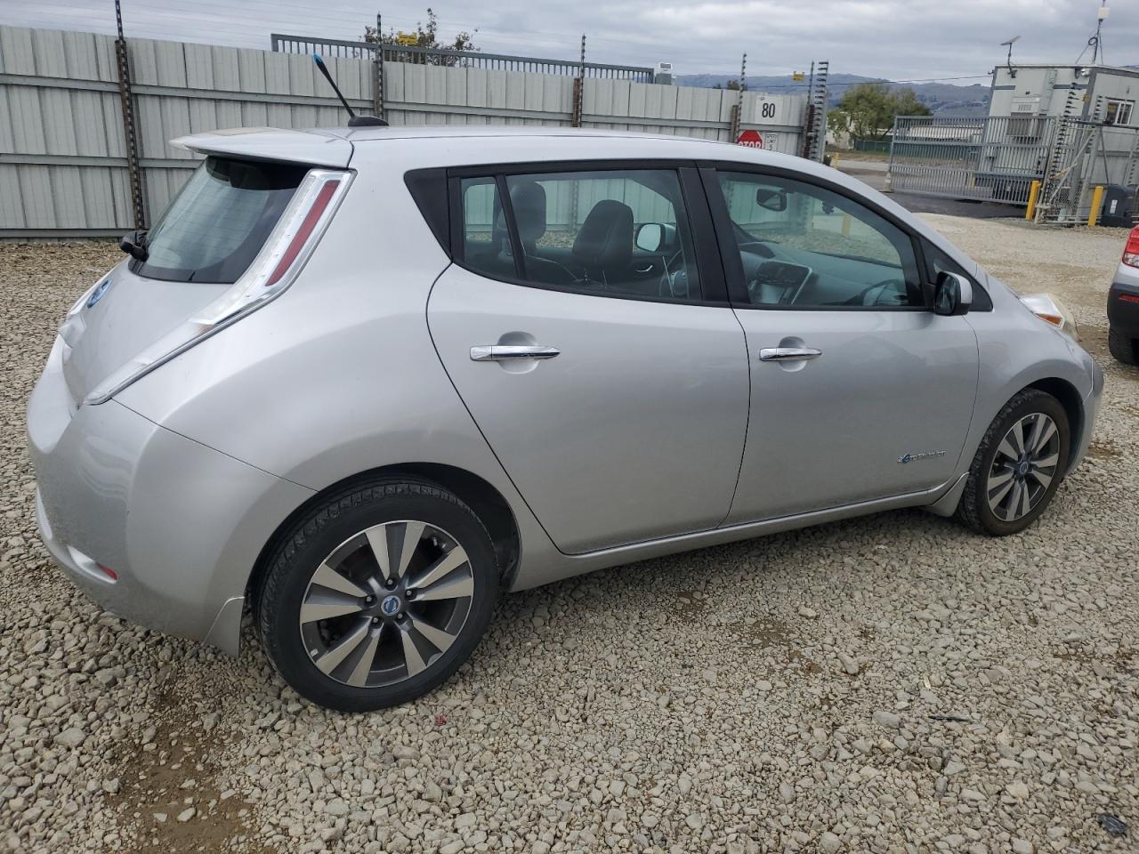 Nissan LEAF S Image 7
