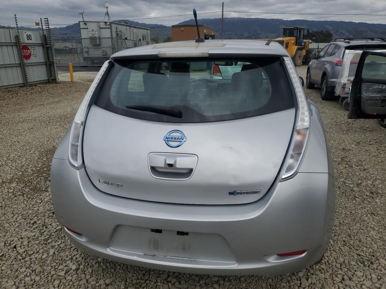 Nissan LEAF S Image 2