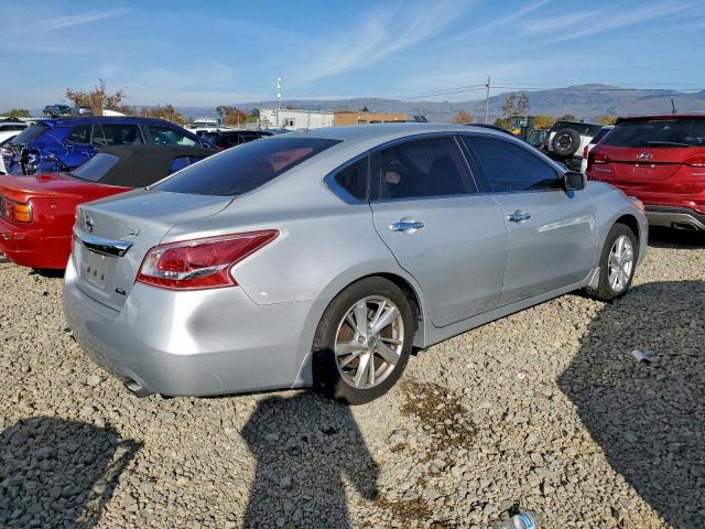Nissan Altima 2.5 Image 6