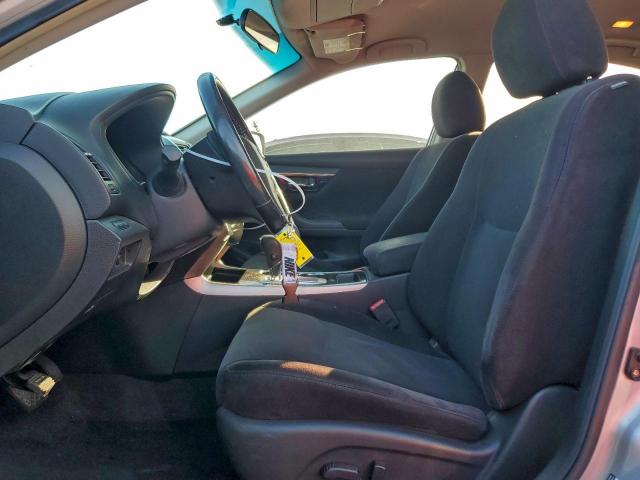 Nissan Altima 2.5 Image 5