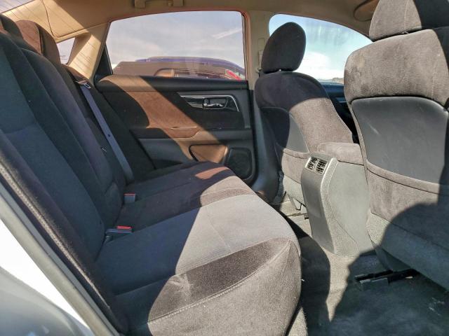 Nissan Altima 2.5 Image 11