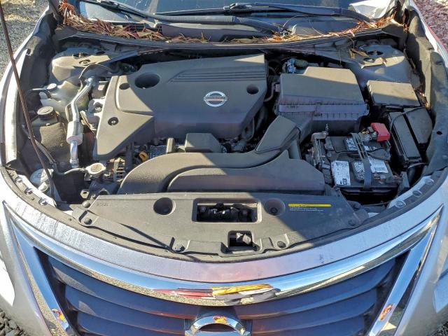 Nissan Altima 2.5 Image 10