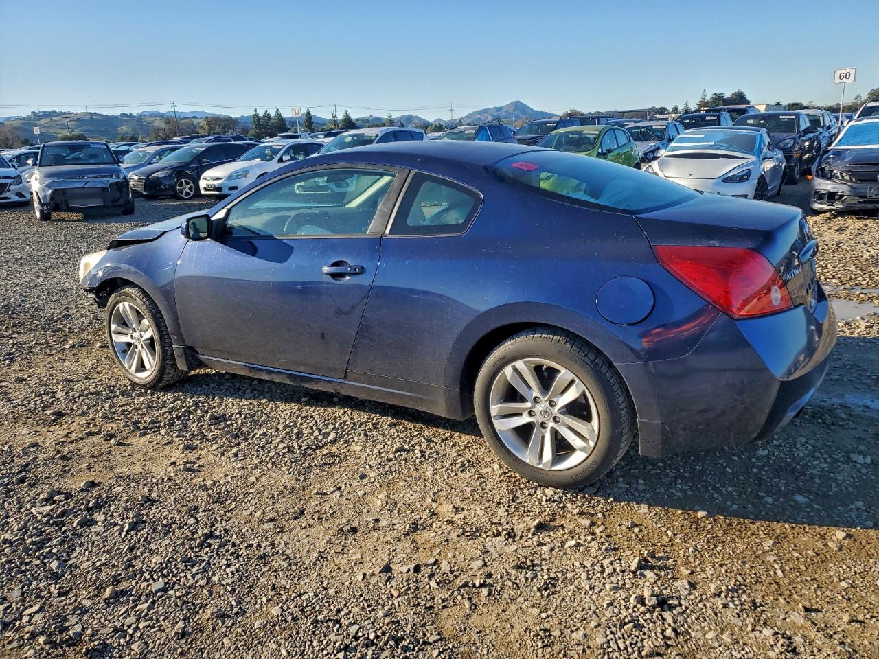 Nissan Altima S Image 2