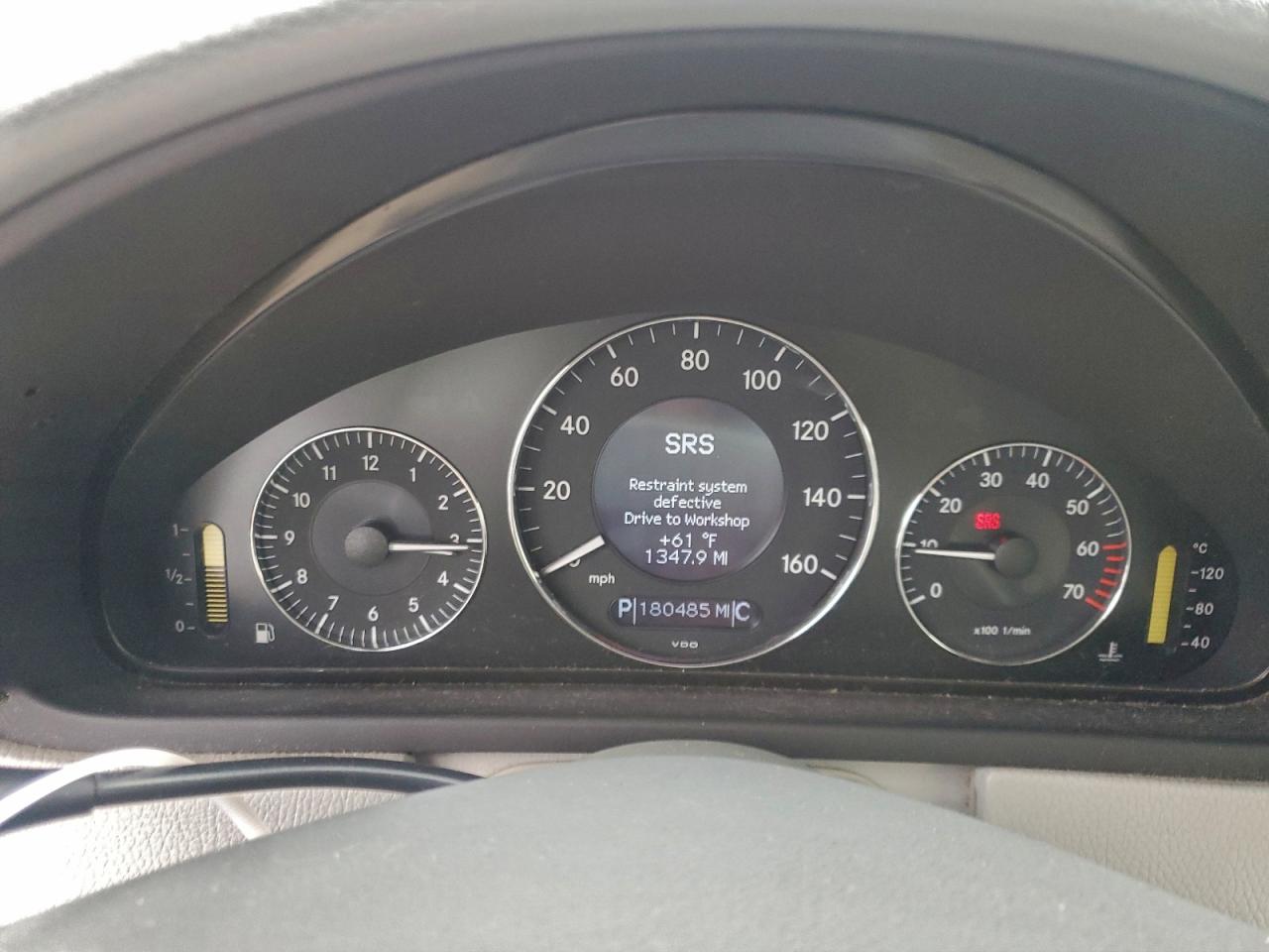 Mercedes-Benz Clk-class 320 Image 6