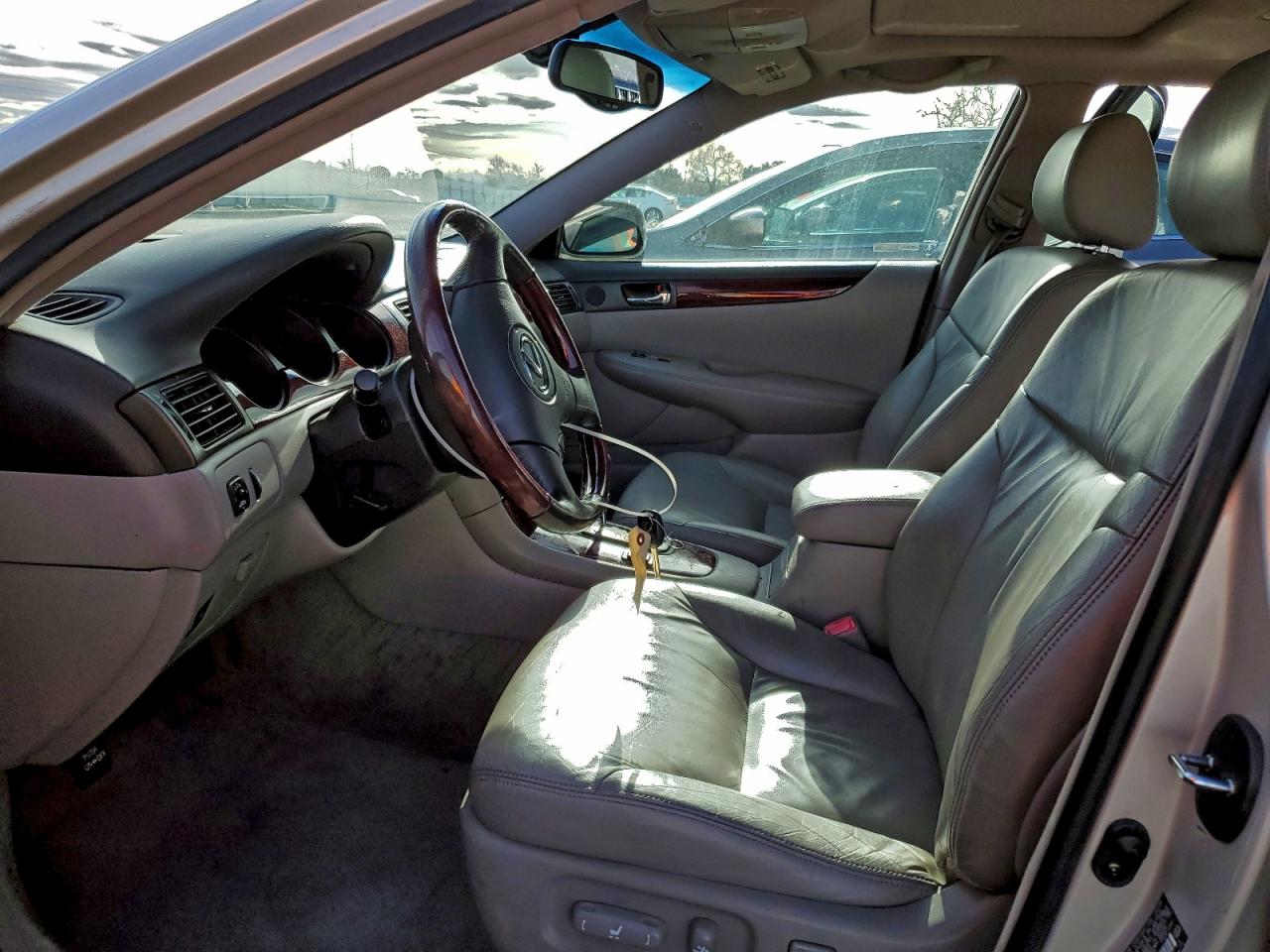 Lexus Es 330 Image 9