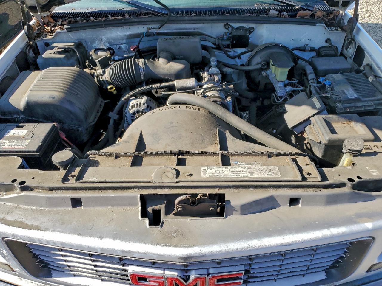 GMC Sierra C1500 Image 10