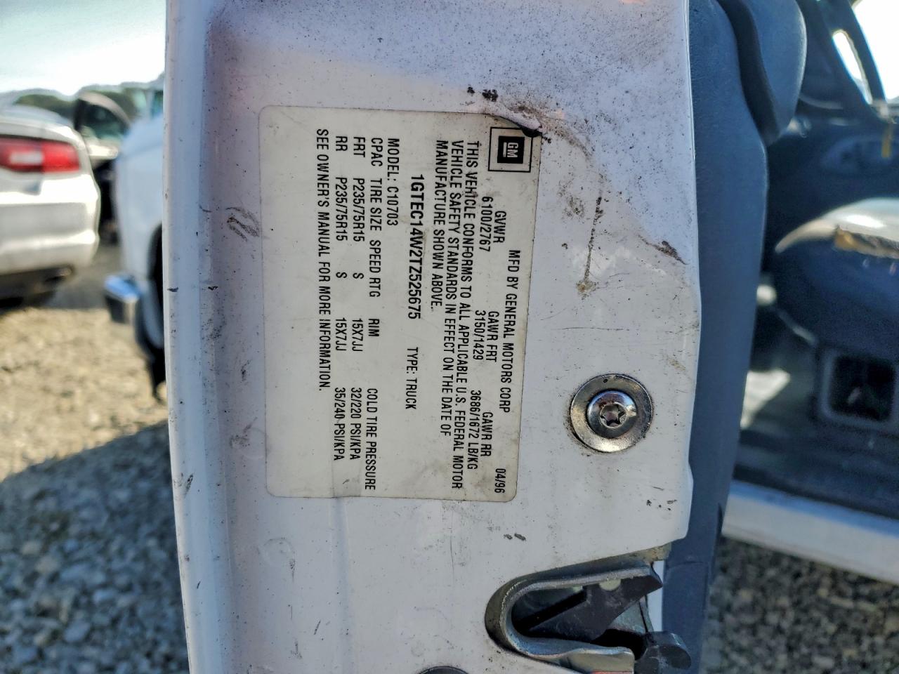 GMC Sierra C1500 Image 8