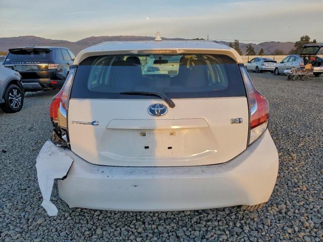 Toyota Prius Image 6