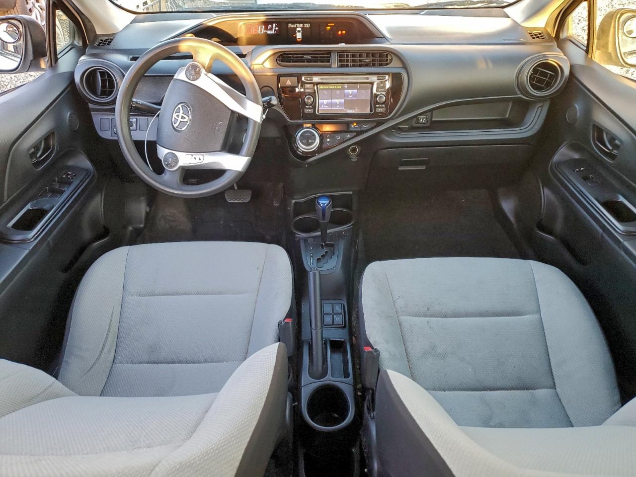 Toyota Prius Image 7