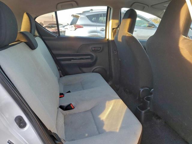 Toyota Prius Image 9