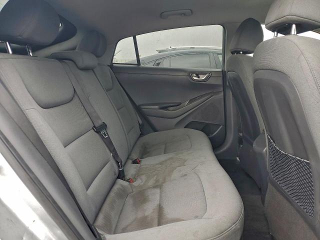 Hyundai Ioniq Blue Image 9