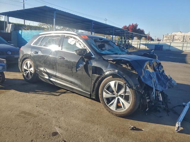 Audi Q8 Premium Plus Image 11