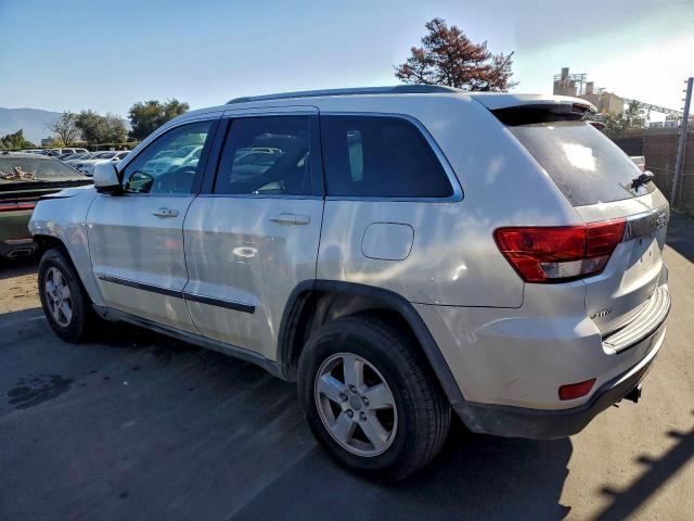 Jeep Grand Cherokee Laredo Image 2