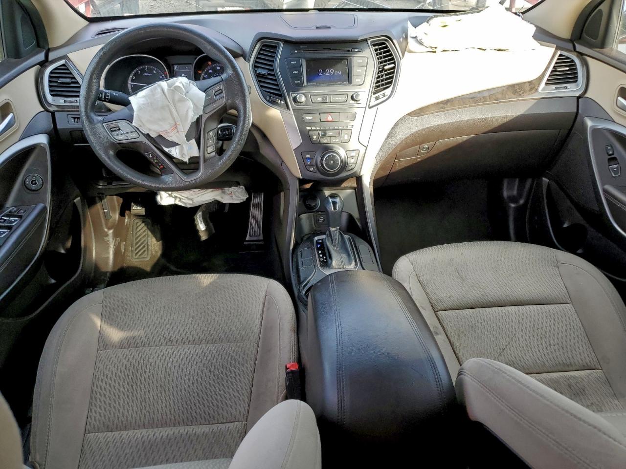 Hyundai SANTA FE Image 9