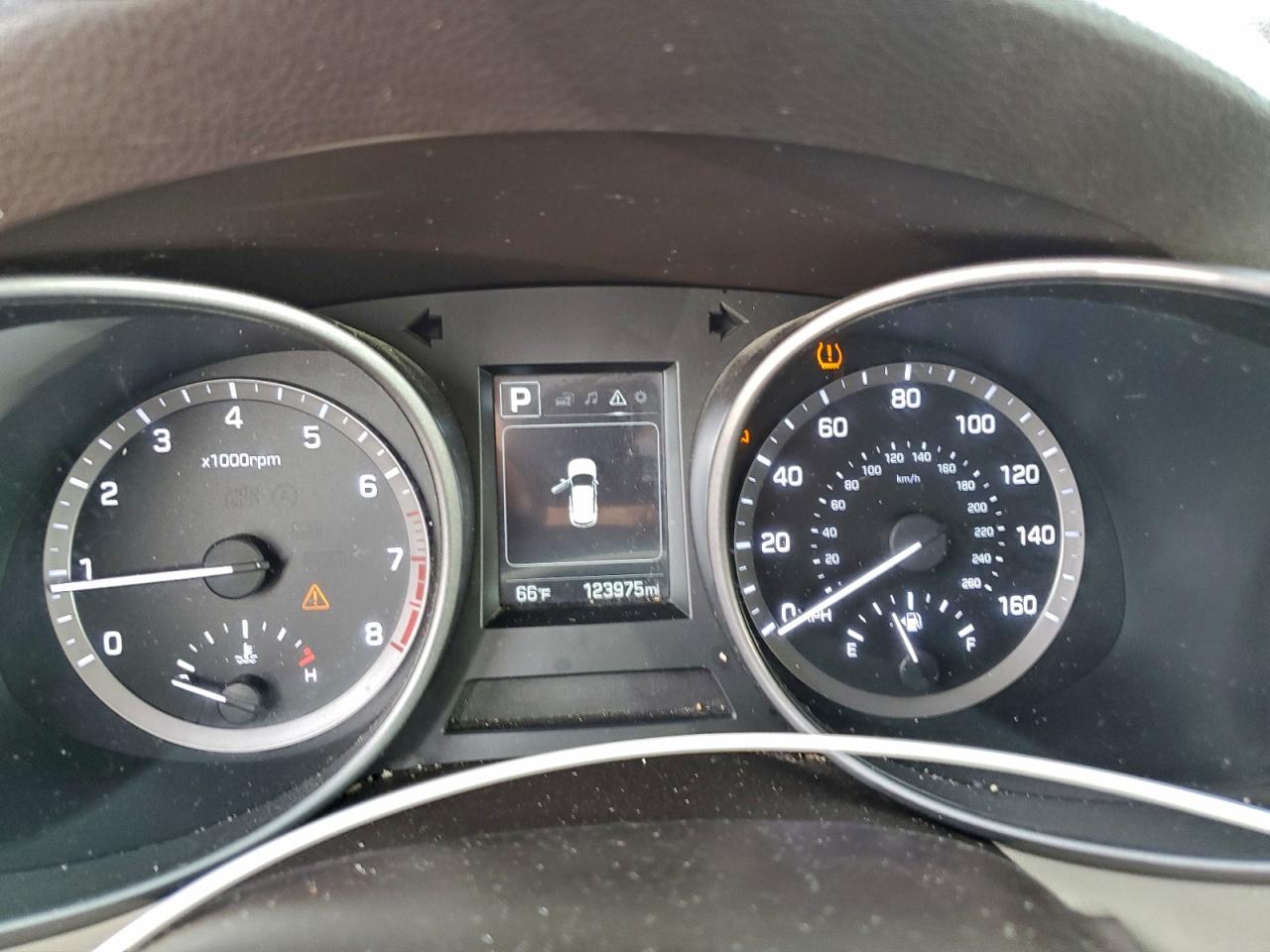 Hyundai SANTA FE Image 8