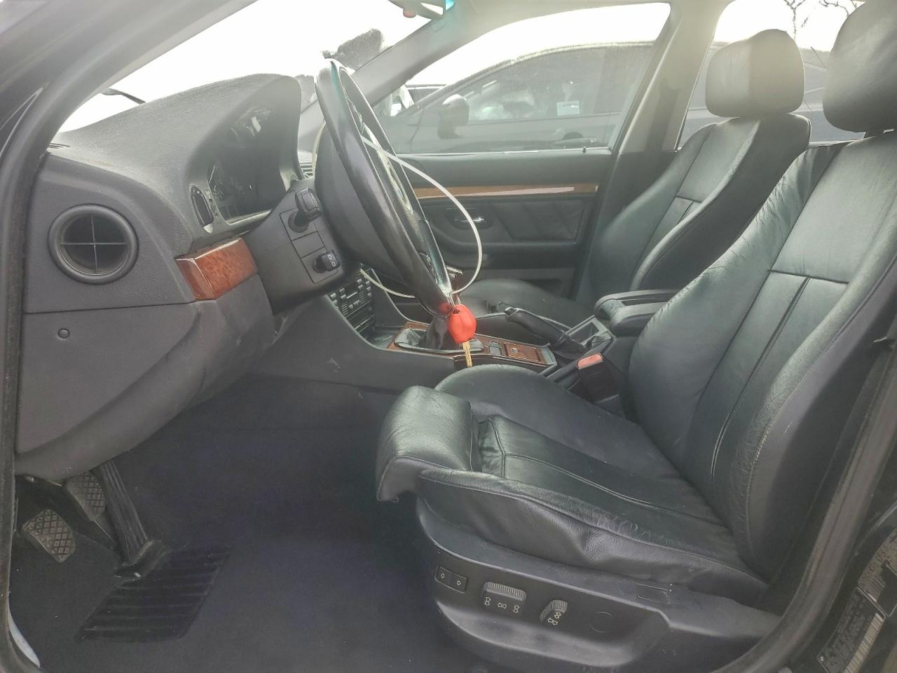 BMW 5 Series I Image 6